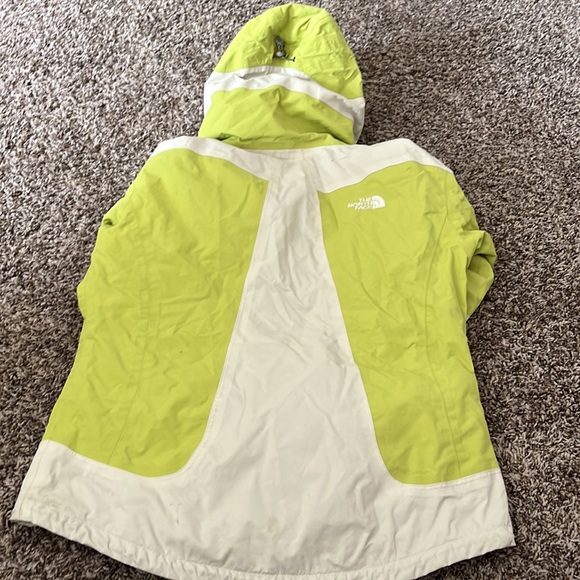 North face green shell coat - Picture 5 of 5
